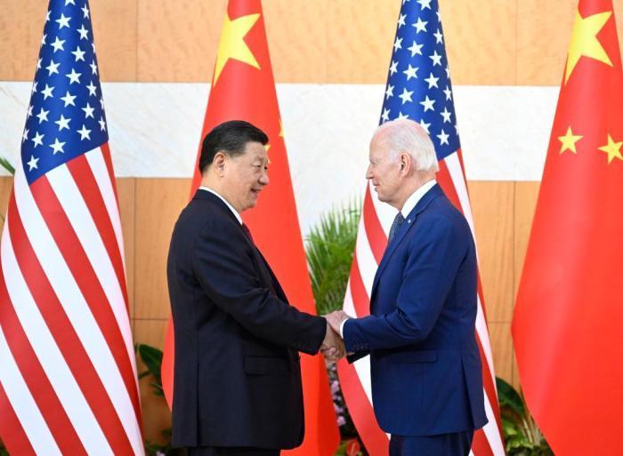 当地时间11月14日下午,国家主席习近平在印尼巴厘岛同美国总统拜登举行会晤。来源:新华社 当地时间11月14日下午,国家主席习近平在印尼巴厘岛同美国总统拜登举行会晤。来源:新华社