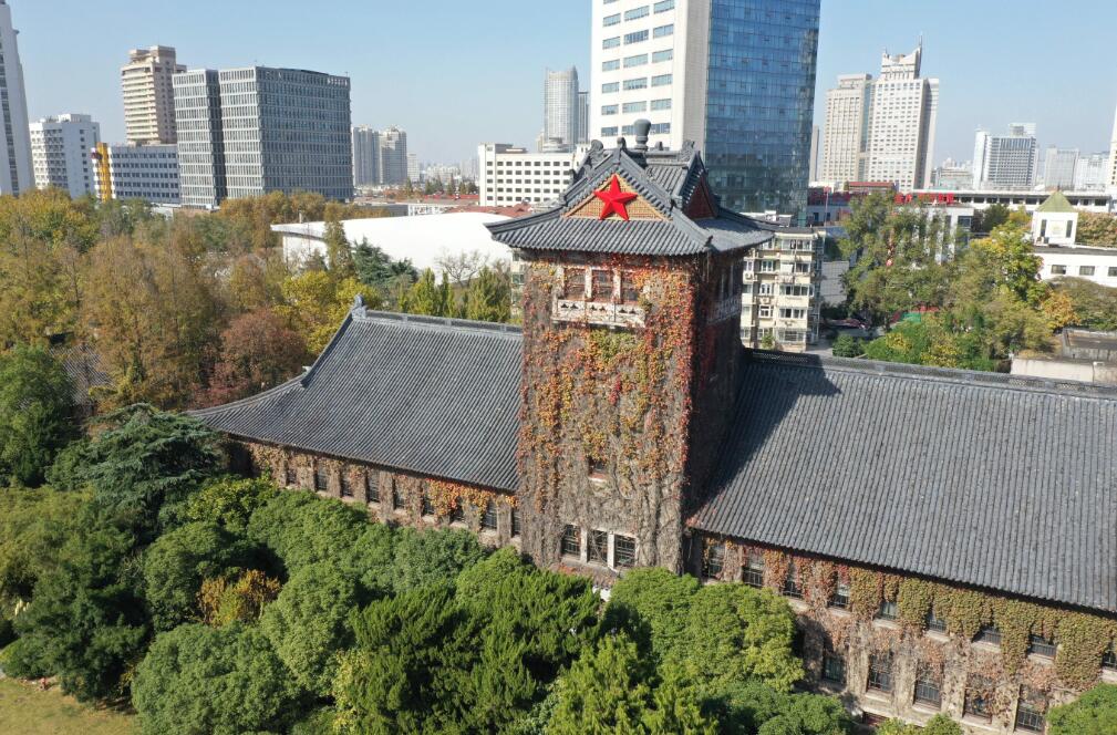 资料图：南京大学校园（视觉中国供图）